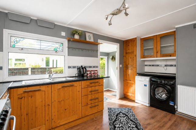 15 The Copse, Bourne Lane, Southampton photo 4