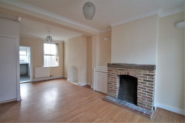 39, Wingfield Road, Gravesend photo 2