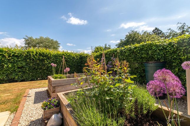 6, Keats Vale, Newport photo 3