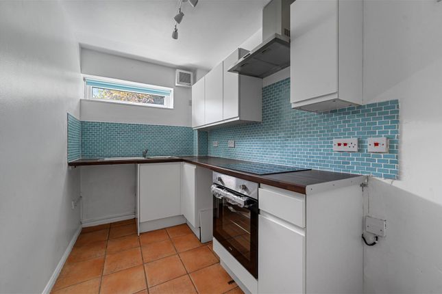 Flat 16, Trinity Farm Court, Trinity Road, Manningtree photo 2