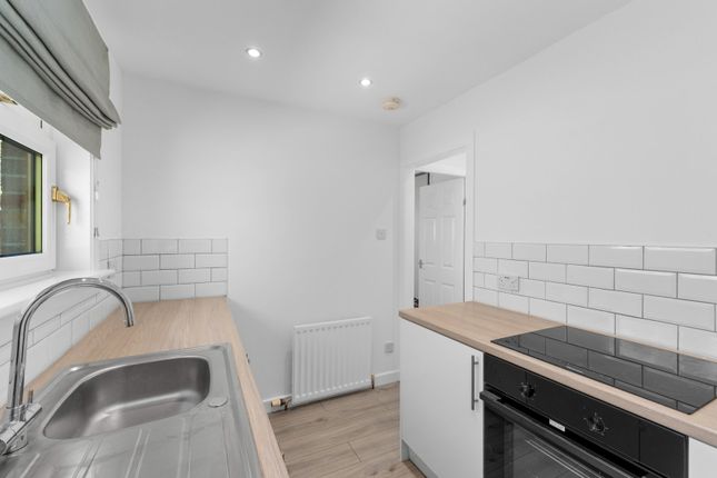 98, Kirkfield East, Livingston photo 4