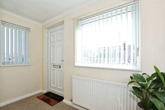 22, Earls Road, Cheshire photo 2