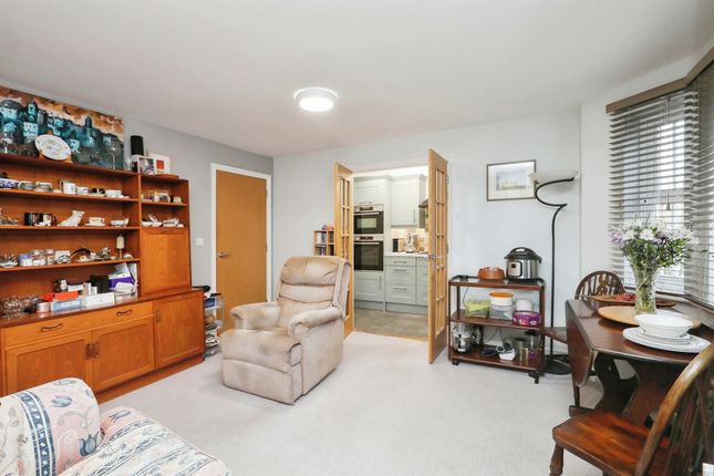 Flat for sale in Sarah West Close, Norwich