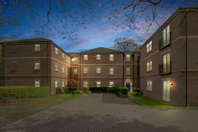 Thumbnail Flat for sale in Lawson Wood Court, Leeds