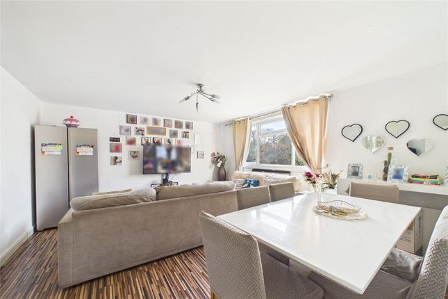 3, Lydbury, Bracknell photo 3