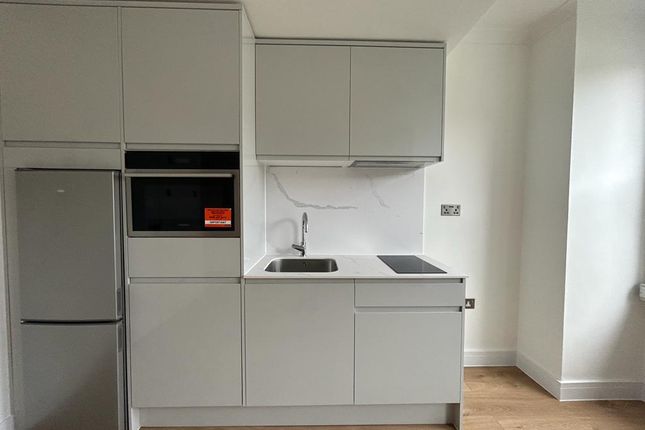 Thumbnail Flat to rent in Herbert Road, London