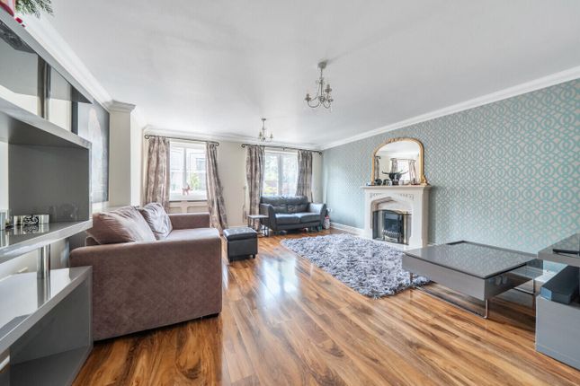 31, Langham Park Place, Bromley photo 2