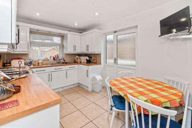 28 Clifton Road, Wigan photo 3