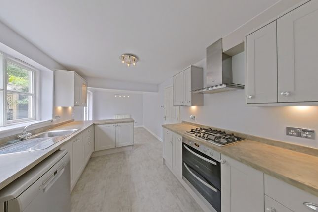 1, Montgomery Crescent, Dunblane photo 4