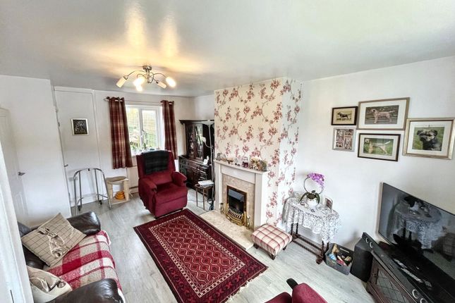17, Brierley Gardens, Newcastle upon Tyne photo 2