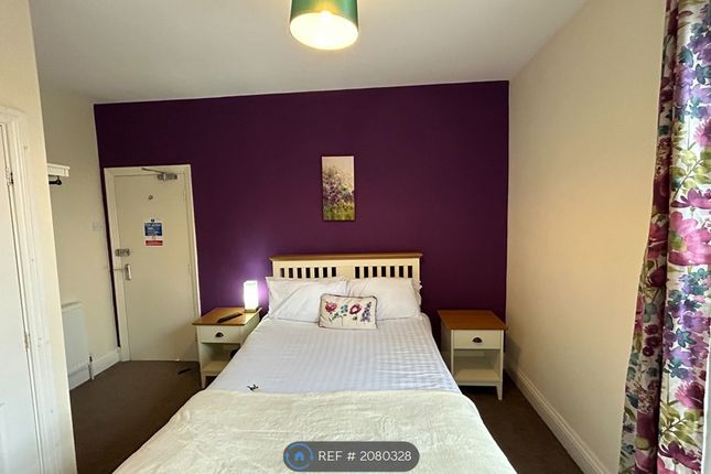 Room to rent in Holderness Road, Hull