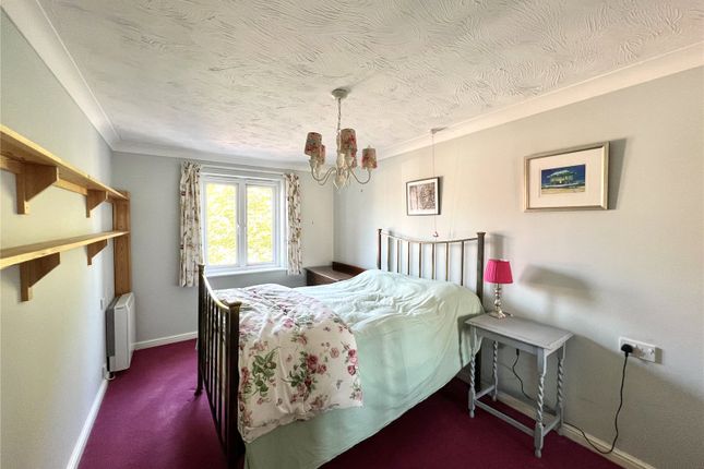 25 Carlton Court,, Blenheim Road, Minehead photo 4