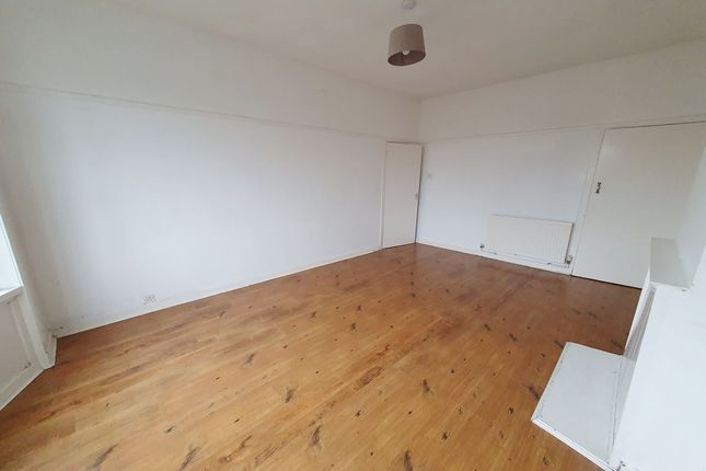 275, Chirnside Road, Glasgow photo 3