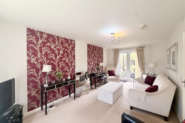 9, Edward Phillipps Road, Loughborough photo 2