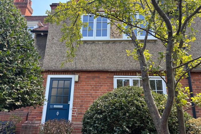 11, Dekker Road, London photo 2