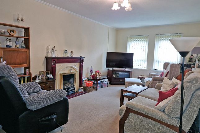 26, Victoria Court, Portishead photo 3