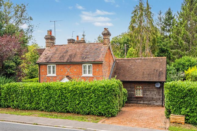 3-bed house on Rose Cottage, Rams Nest, Petworth Road, Godalming, £700,000