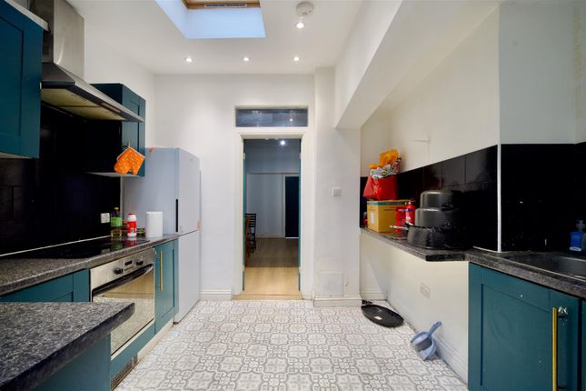 111, Ashfield Street, London photo 3