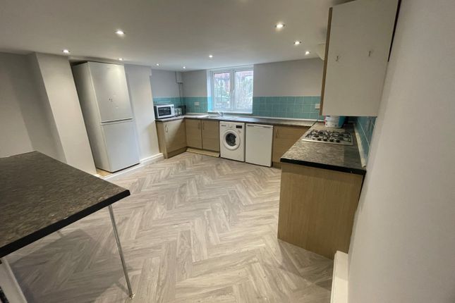 Grimthorpe Terrace, Leeds photo 3
