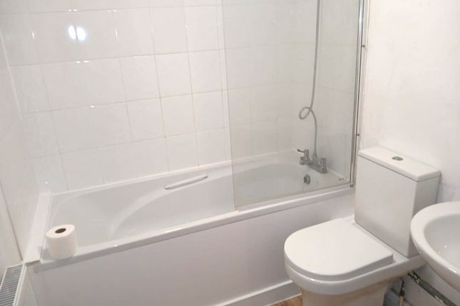 Flat 6, Friends Court, New Inn Yard, WISBECH photo 5