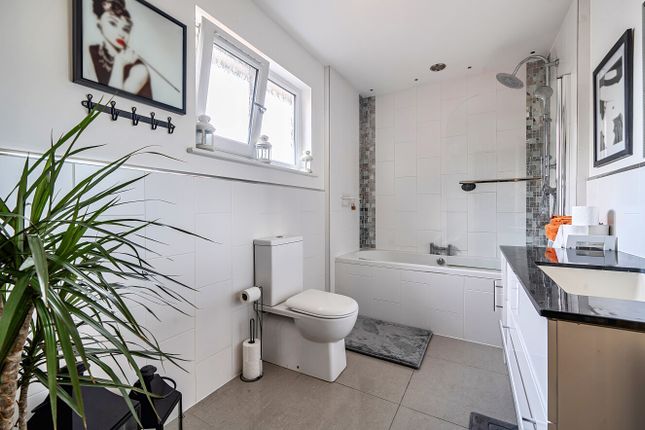 163 Maidenway Road photo 3