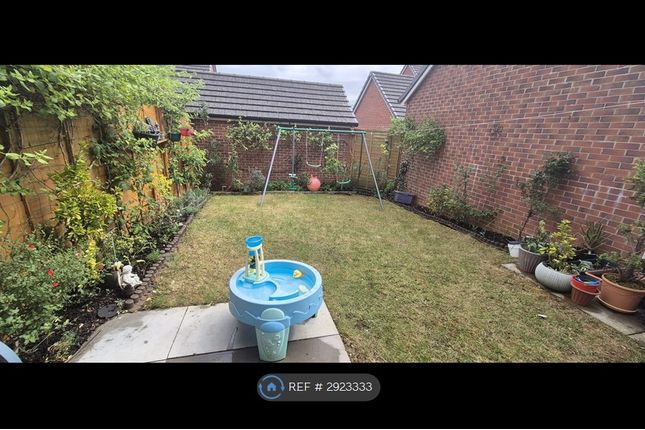 Dennis Street, Eastleaze, Swindon photo 2