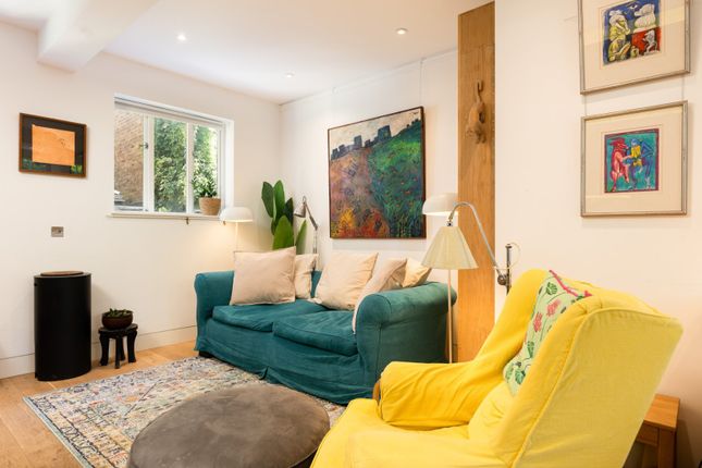 1, St. Lukes Mews, London photo 4