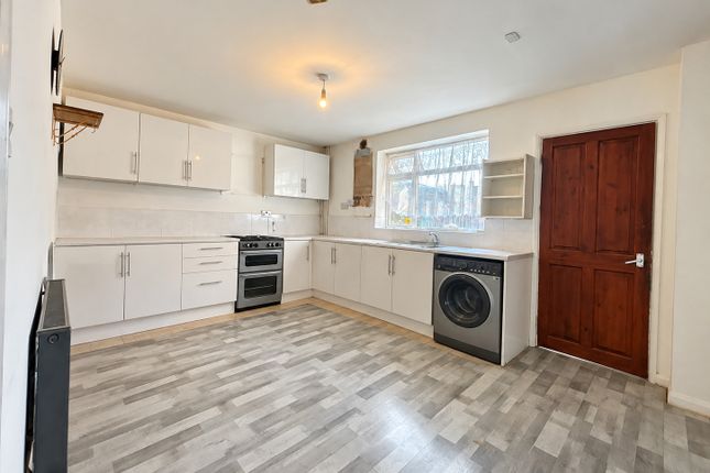 70, Grenfell Avenue, High Wycombe photo 2