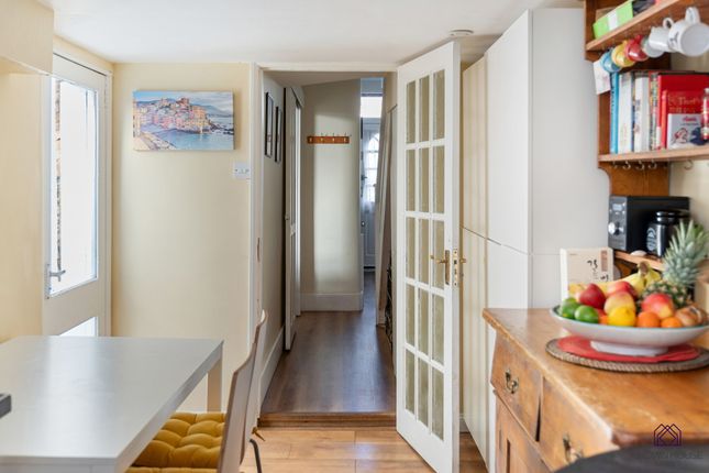 142, Long Lane, London photo 4