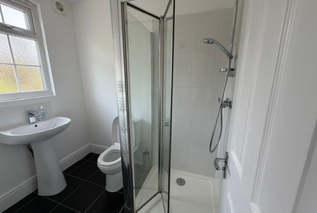 356b, Malden Road, Worcester Park photo 5