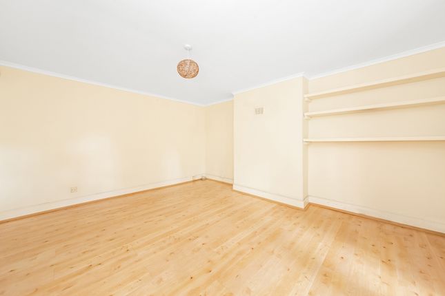 Flat to rent in Vanbrugh Hill, Blackheath