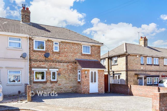 12, Dickens Road, Rochester photo 2