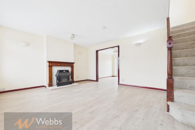 27, Tunnicliffe Drive, Rugeley photo 2