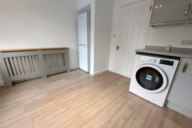 12, Grange Drive, Stotfold photo 3