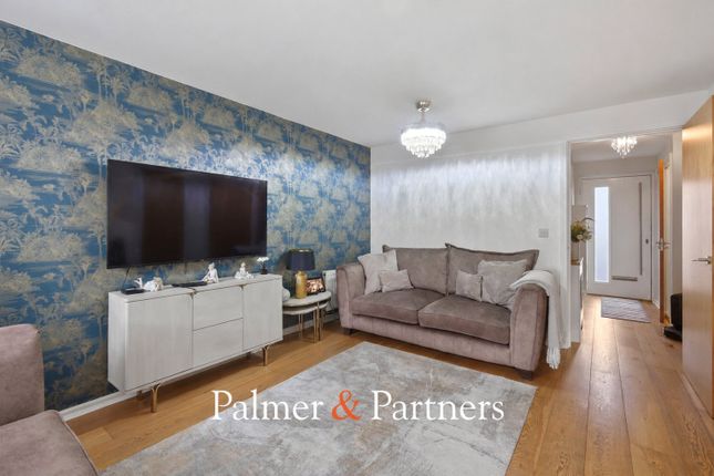 25, Corunna Drive, Essex photo 2