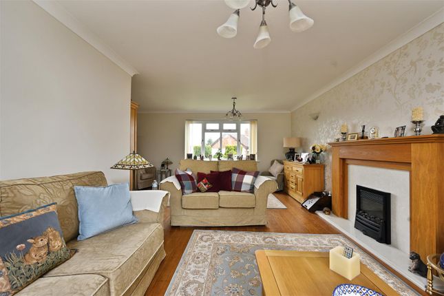 12, Fairfield Chase, Bexhill-On-Sea photo 4