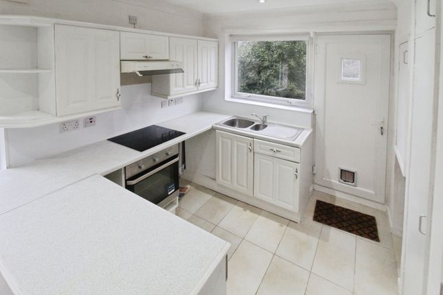 81, Yew Tree Close, Bradwell photo 2