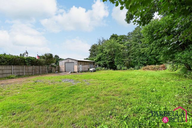 118 Greenfield Road, Colne photo 3
