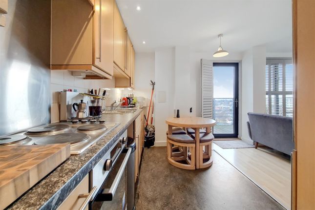 Flat for sale in Forest Lane, London