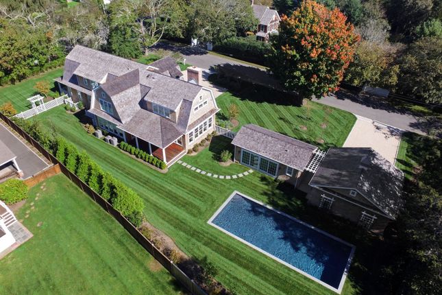330 Hill St, Southampton, Ny 11968, Usa, 6 bedroom country ...