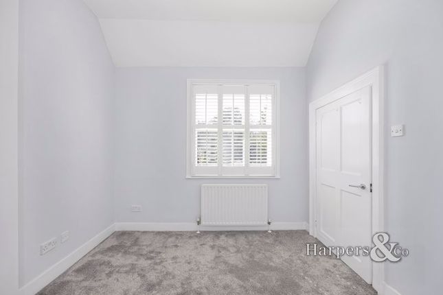 Flat to rent in Manor Road, Bexley
