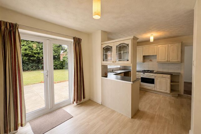 27, Goldcrest Road, Nottingham photo 3