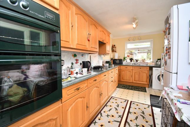 2, Willow walk, Ripon photo 4