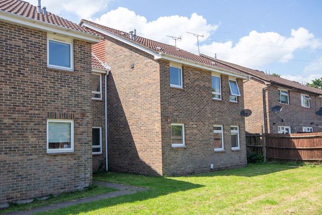 Thumbnail Flat for sale in Alfred Close, Totton, Southampton