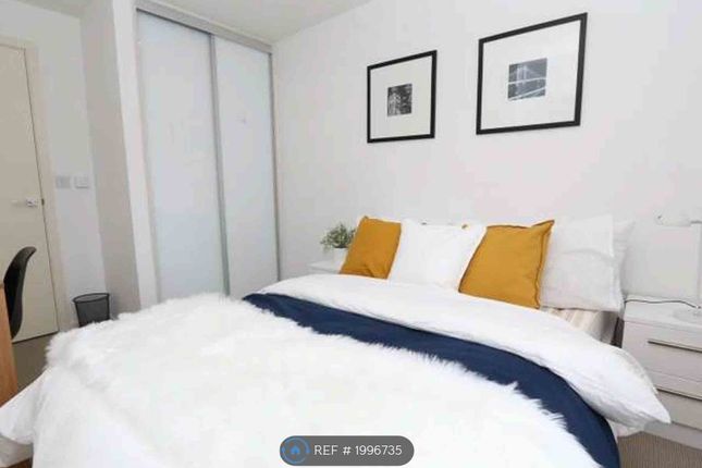 Room to rent in Albany Apartments, Portsmouth