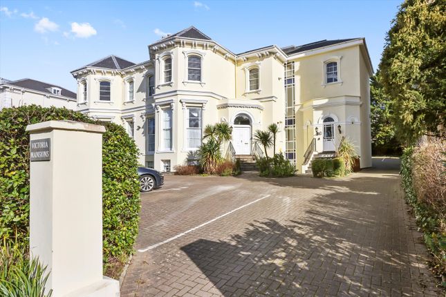 Flat for sale in Victoria Mansions, Malvern Road, Cheltenham, Gloucestershire