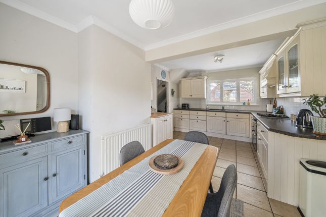 20, Malling Way, Bromley photo 3