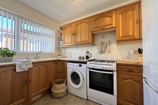 27, Knavesacre Court, Kent photo 4