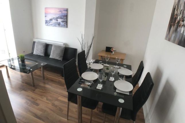 Flat to rent in Saint James's Road, London