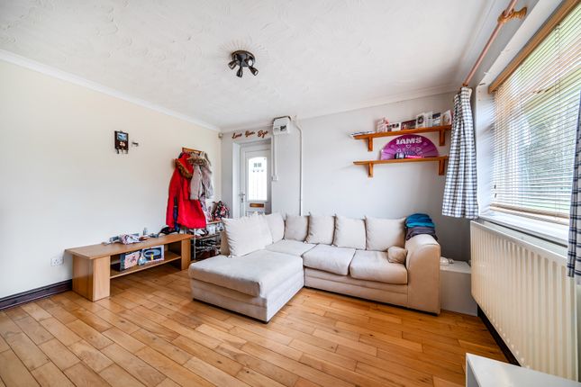 18, Rockstowes Way, Bristol photo 4